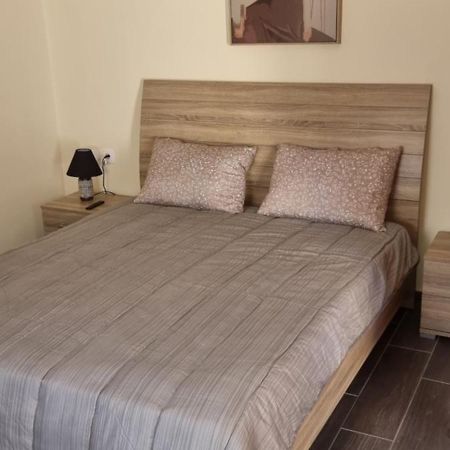 Fifi'S Luxury Apartment Платаньяс Экстерьер фото